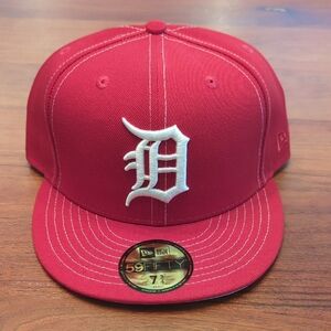 Detroit Tigers Red Fitted Hat